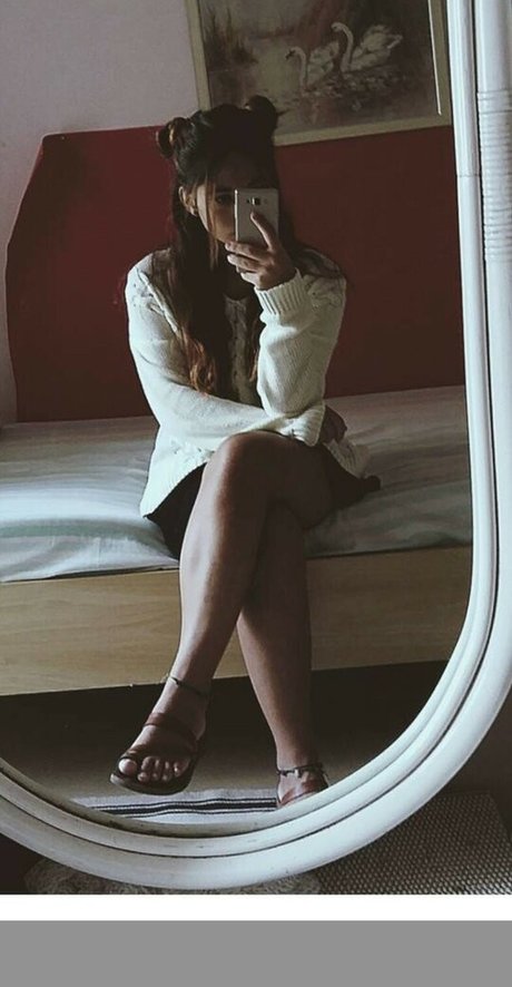 Aria Paria pornstar nude photo