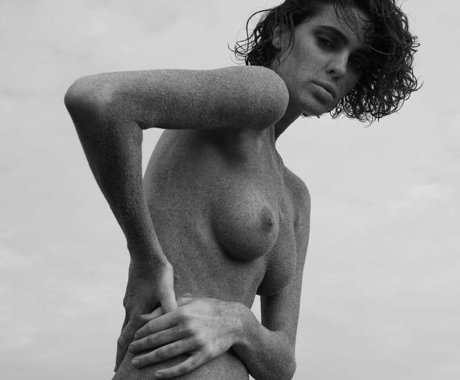 Brooke Deighton model top pic