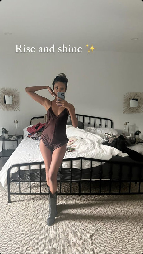 Shaun Romy sexy actress images