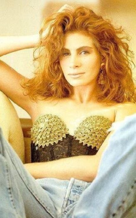 Julia Roberts erotic actress gallery