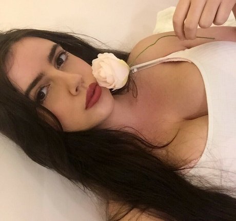 okmilky pornographic model gallery