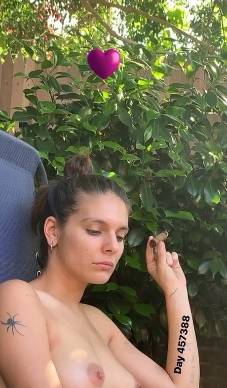 Caitlin Stasey model porn picture