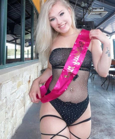 twistedstormzz erotic actress archive