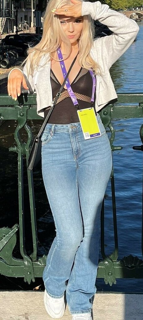 Baffy pornstar sex pic