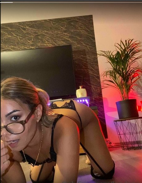 Nurse Leaa high quality actress galleries