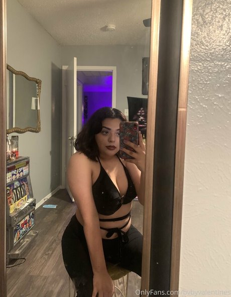 bvbyvalentines exclusive model pics