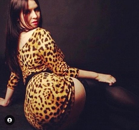 Suzie Mac exclusive star pic