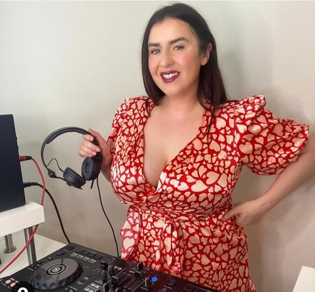 Suzie Mac xxx pornstar images