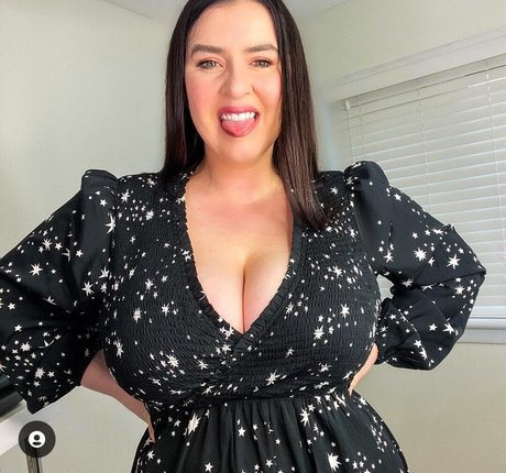 Suzie Mac sex model galleries