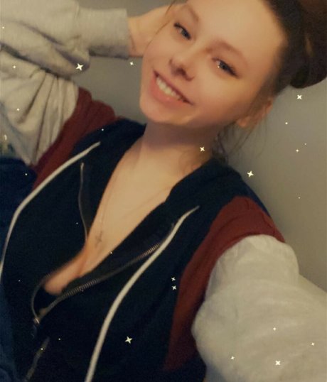 freaksaregeeks star beautiful pic