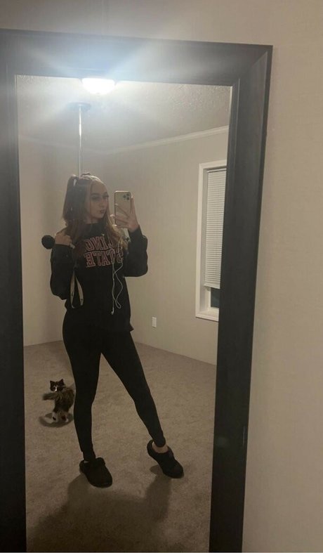 Tristan Ramsey exclusive actress pics