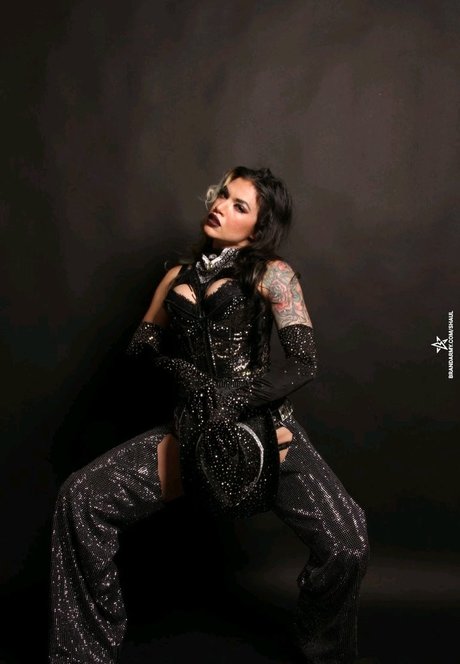 Shaul Guerrero hot model photos