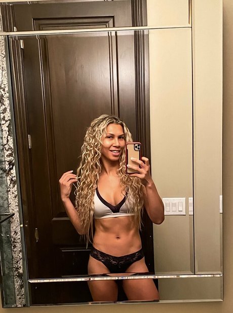 canadiandestoryer model erotic pic