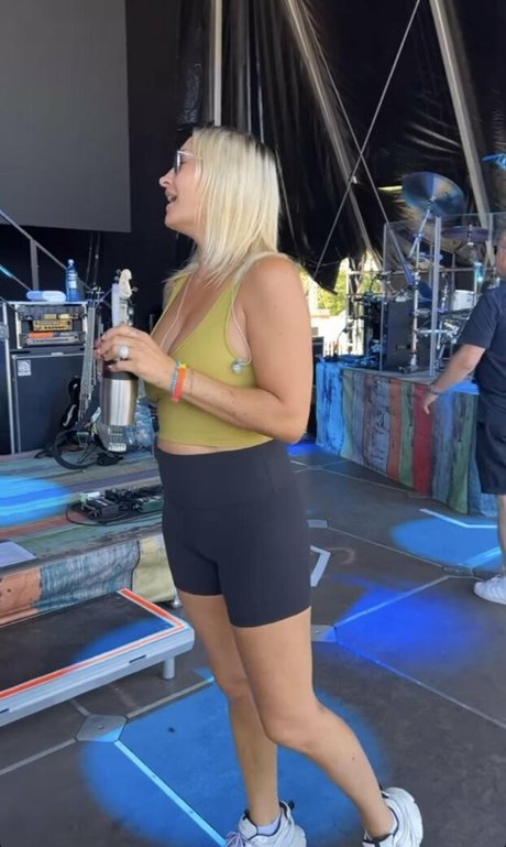 Sarah Connor art pornstar img