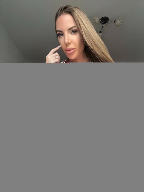 empty666vip pornographic actress pic