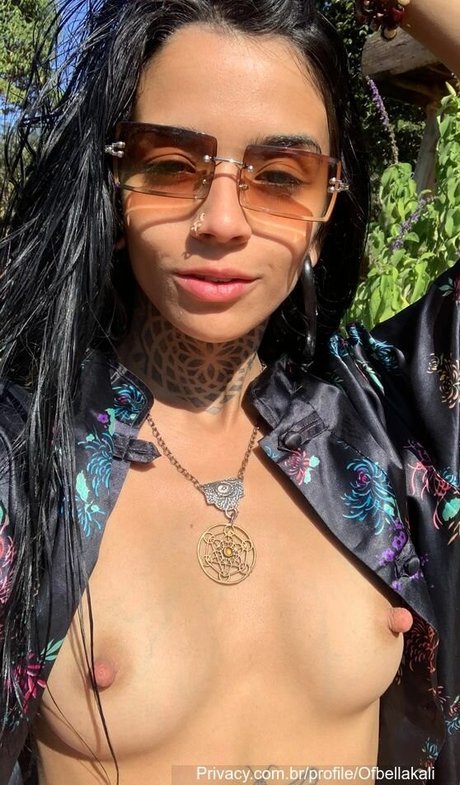 Bella Kalli star top image