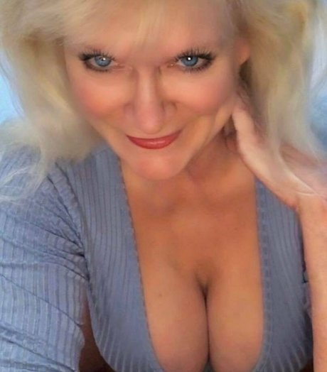 Sandie Lee sex pornstar archive