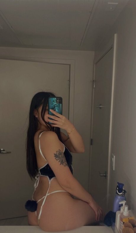 Lunaisbabyy beautiful pornstar pics