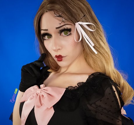 Egilea ASMR high quality model photo