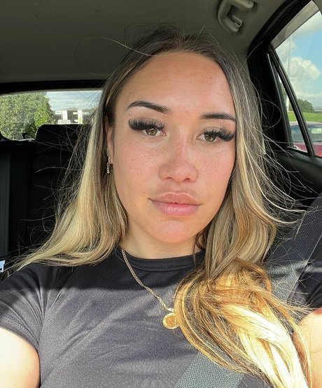 honey bee tivia pretty actress galleries