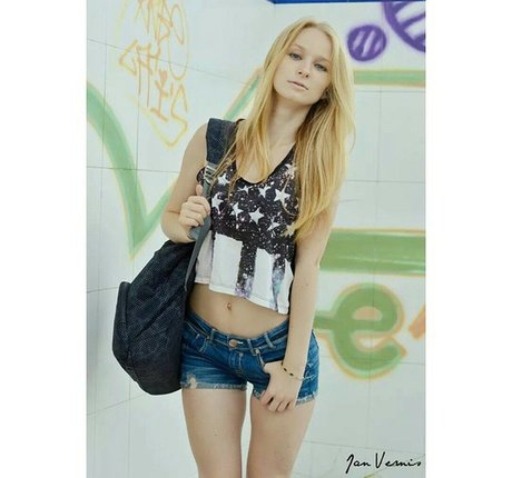 Duaffy M S free star pictures