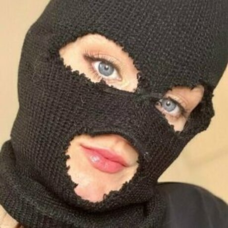 Candicrushfans xxx model picture