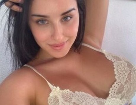 Rania hey sexy model photo