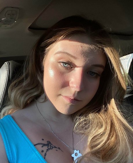 emlepage18 pornstar erotic photo