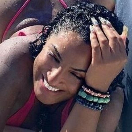 realaimeeo pretty model img