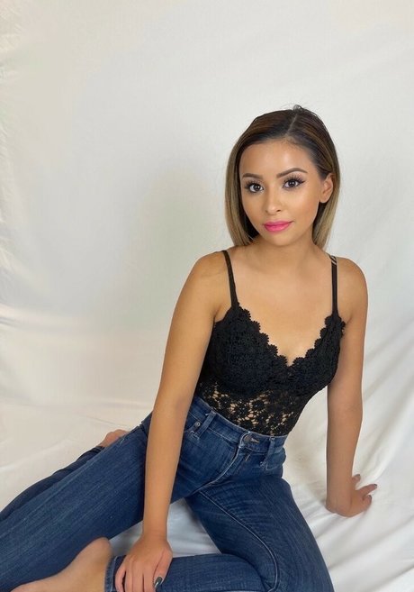 Iris In The Kitchen star exclusive archive