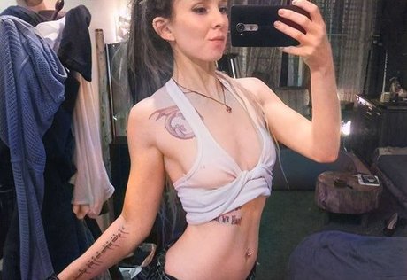 Infy Snow beautiful pornstar gallery