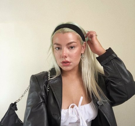 Beccajune top actress picture