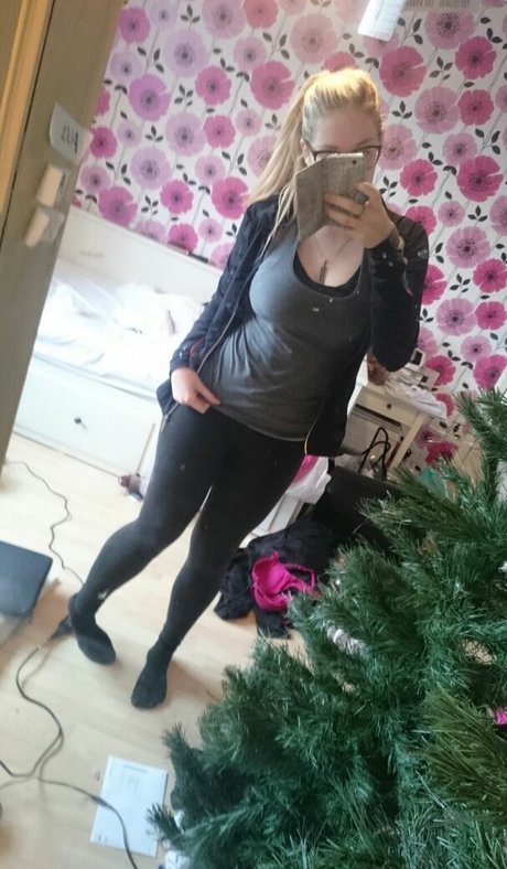 Piamay xxx model picture