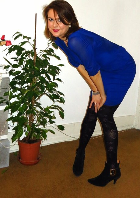 Anna Cookson free actress archive