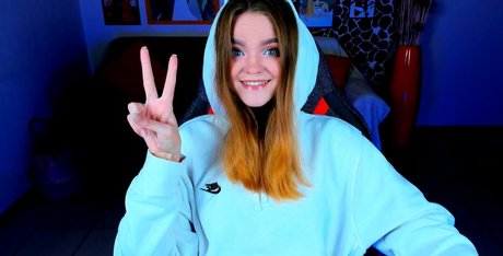 Lindawoodsy pornstar exclusive photos