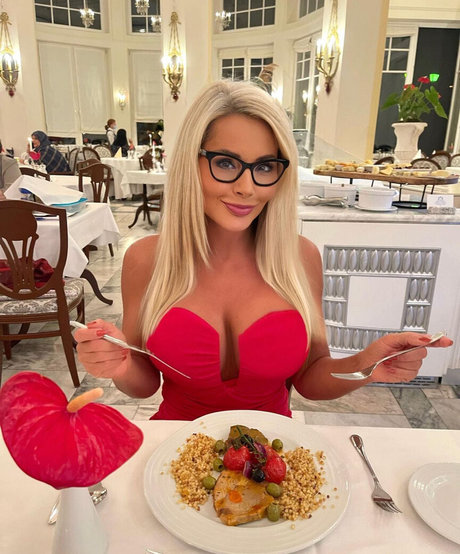 Lenka Dragounova star xxx gallery