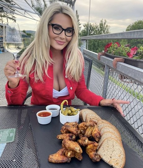 Lenka Dragounova xxx star images