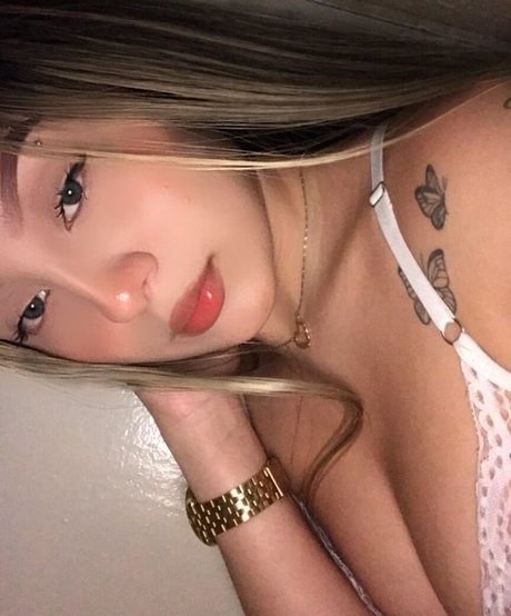 Oi ana__ model naked images