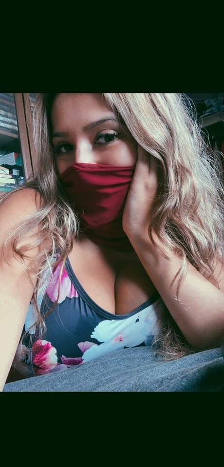 Zara Zahir star best gallery