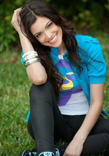 Anabelle Acosta adult model pictures