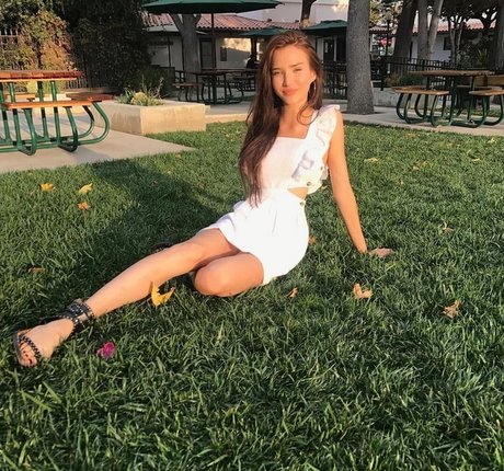 Ana Walczak star porn photos