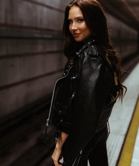 Ana Walczak adult actress picture