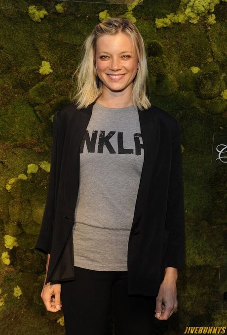 Amy Lysle Smart hd star pictures