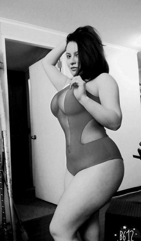 AleOpame porn actress photos