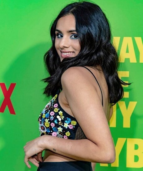 Aparna Brielle beautiful star galleries