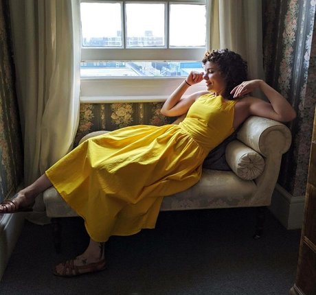 Frankie Ward perfect model images