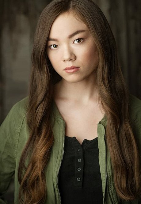 Alexa Loo model sexy pics