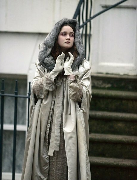 Alice Allegra Englert star best photos