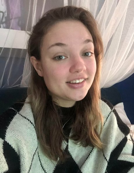 Cheyenne1607 pornstar naked photo