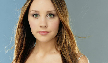 Amanda Laura Bynes sexy model picture
